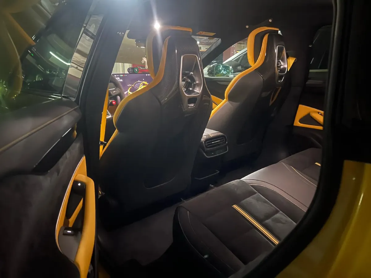 2025 MI SU7 Ultra BEV 93.7KWH,autocango,china used car exporter,china ev exporter,chinese used car exporter,chinese used ev exporter