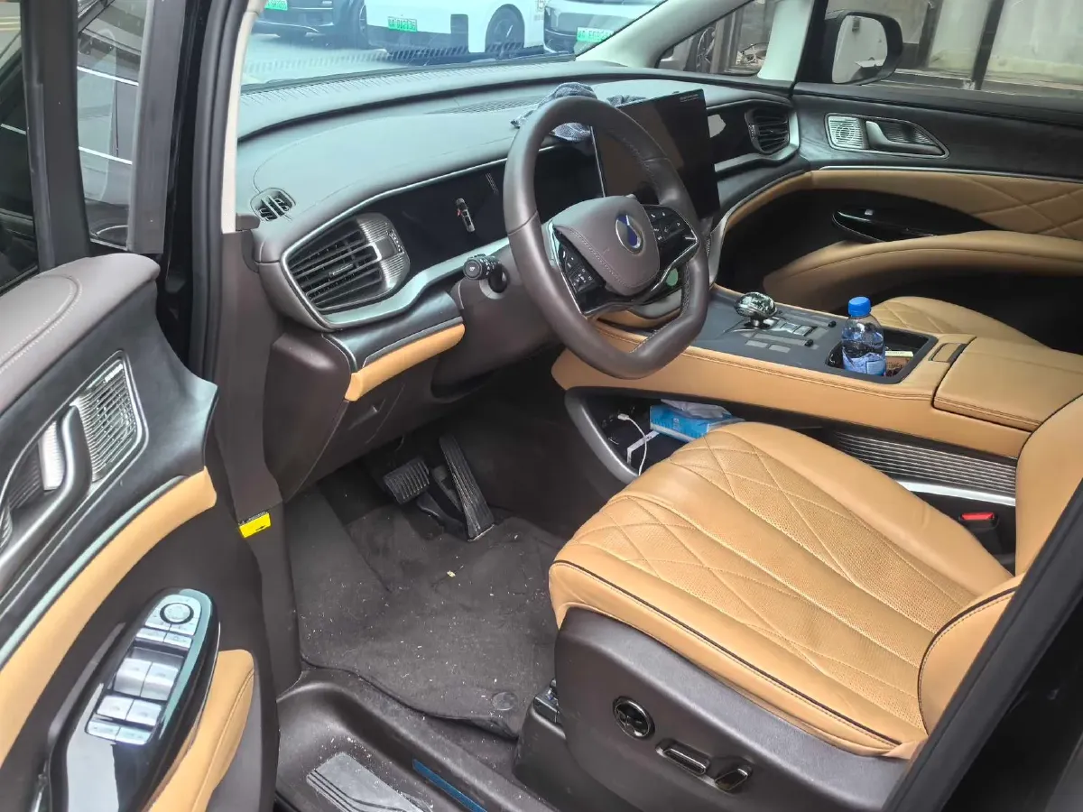 2024 Denza D9 1.5T 139HP L4 E-CVT PHEV 40KWH,autocango,china used car exporter,china ev exporter,chinese used car exporter,chinese used ev exporter