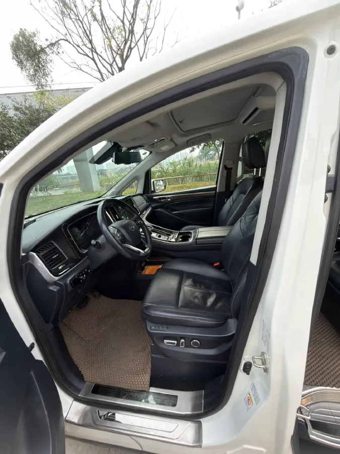 2021 GAC Trumpchi M8 2.0T 252HP L4 8AT,autocango,china used car exporter,china ev exporter,chinese used car exporter,chinese used ev exporter