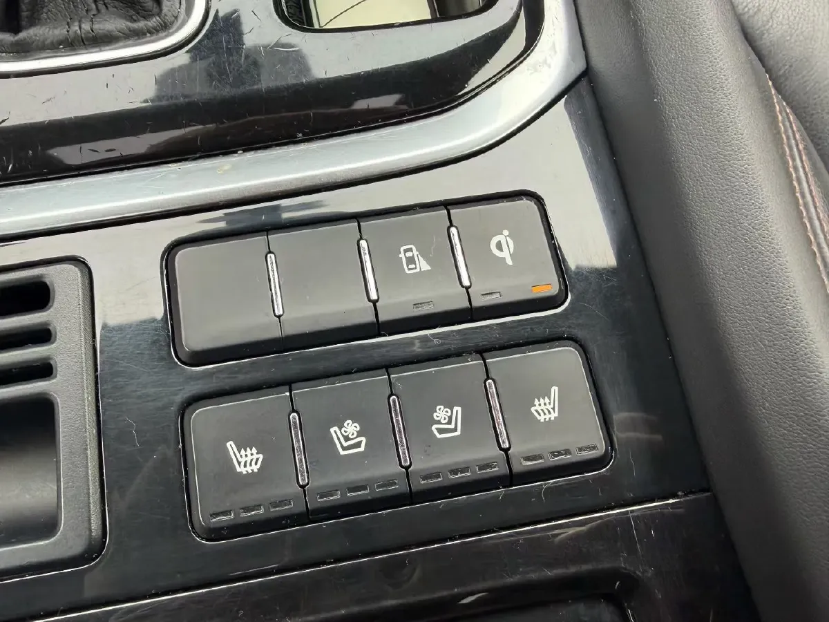 2017 GAC Trumpchi GS8 2.0T 201HP L4 6AT,autocango,china used car exporter,china ev exporter,chinese used car exporter,chinese used ev exporter