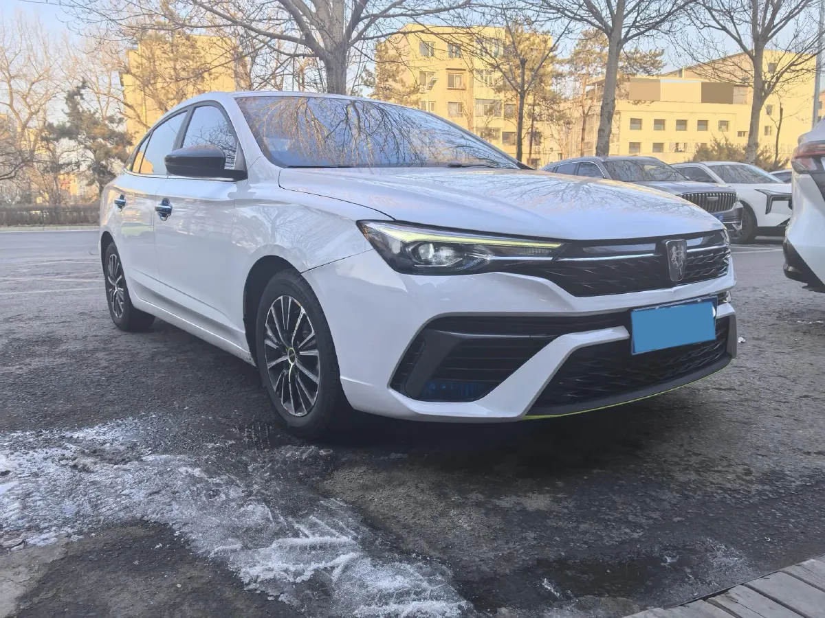2021 Roewe i5 1.5L 120HP L4 5MT,autocango,china used car exporter,china ev exporter,chinese used car exporter,chinese used ev exporter