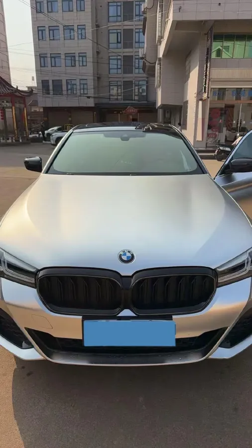 2022 BMW 5 Series 2.0T 184HP L4 8AT,autocango,china used car exporter,china ev exporter,chinese used car exporter,chinese used ev exporter