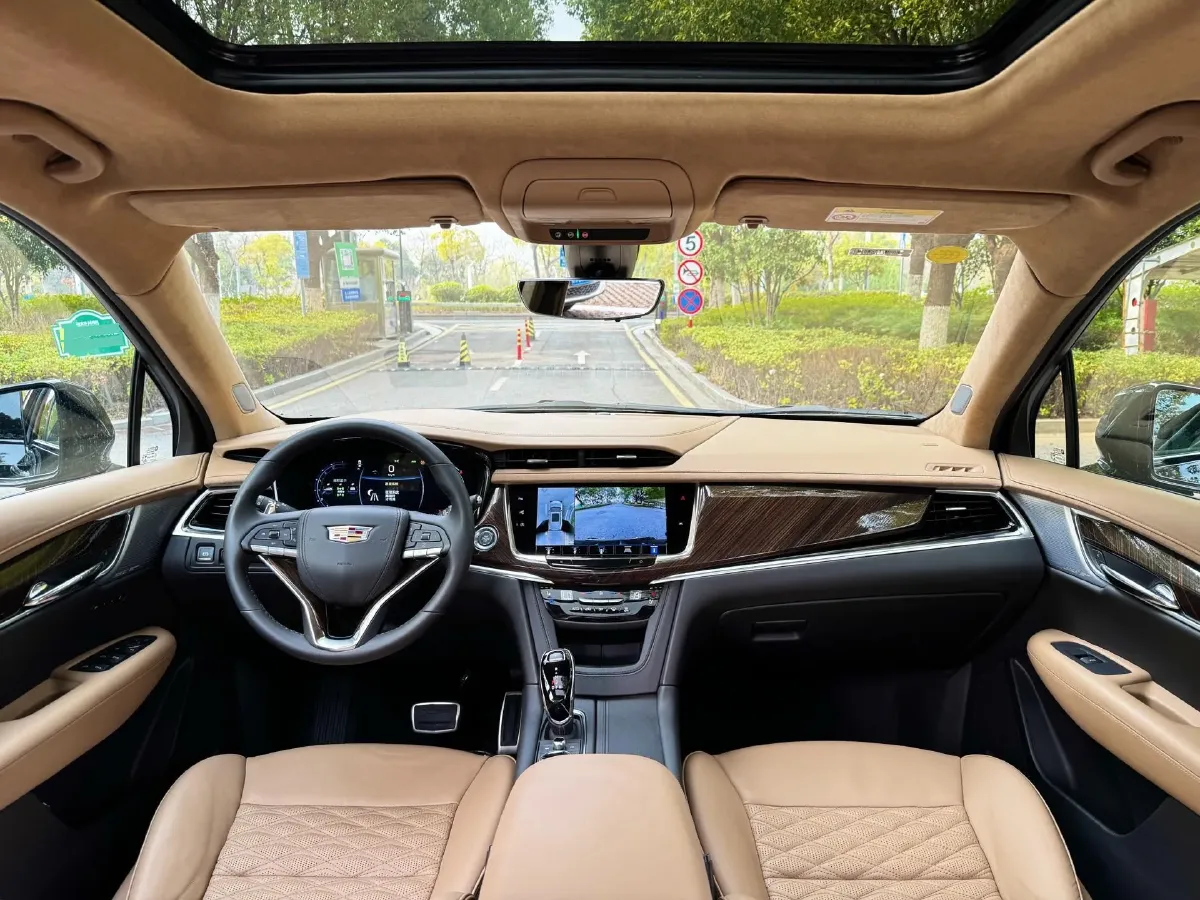 2025 Cadillac XT6 2.0T 237HP L4 9AT,autocango,china used car exporter,china ev exporter,chinese used car exporter,chinese used ev exporter