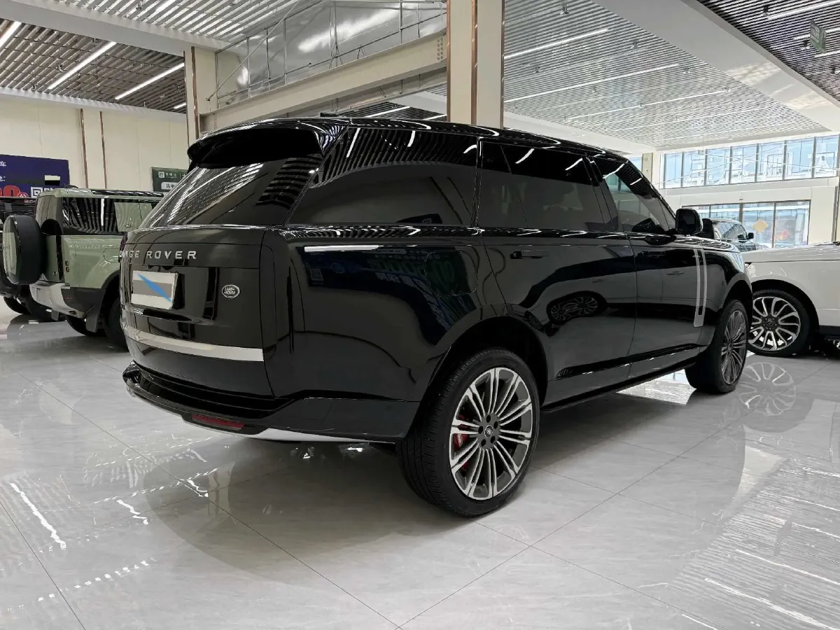 2025 Land Rover Range Rover 3.0T 400HP L6 8AT,autocango,china used car exporter,china ev exporter,chinese used car exporter,chinese used ev exporter