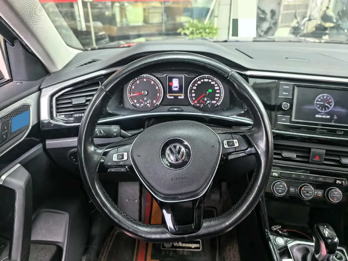 2019 Jeep Cherokee 2.0T 234HP L4 9AT,autocango,china used car exporter,china ev exporter,chinese used car exporter,chinese used ev exporter