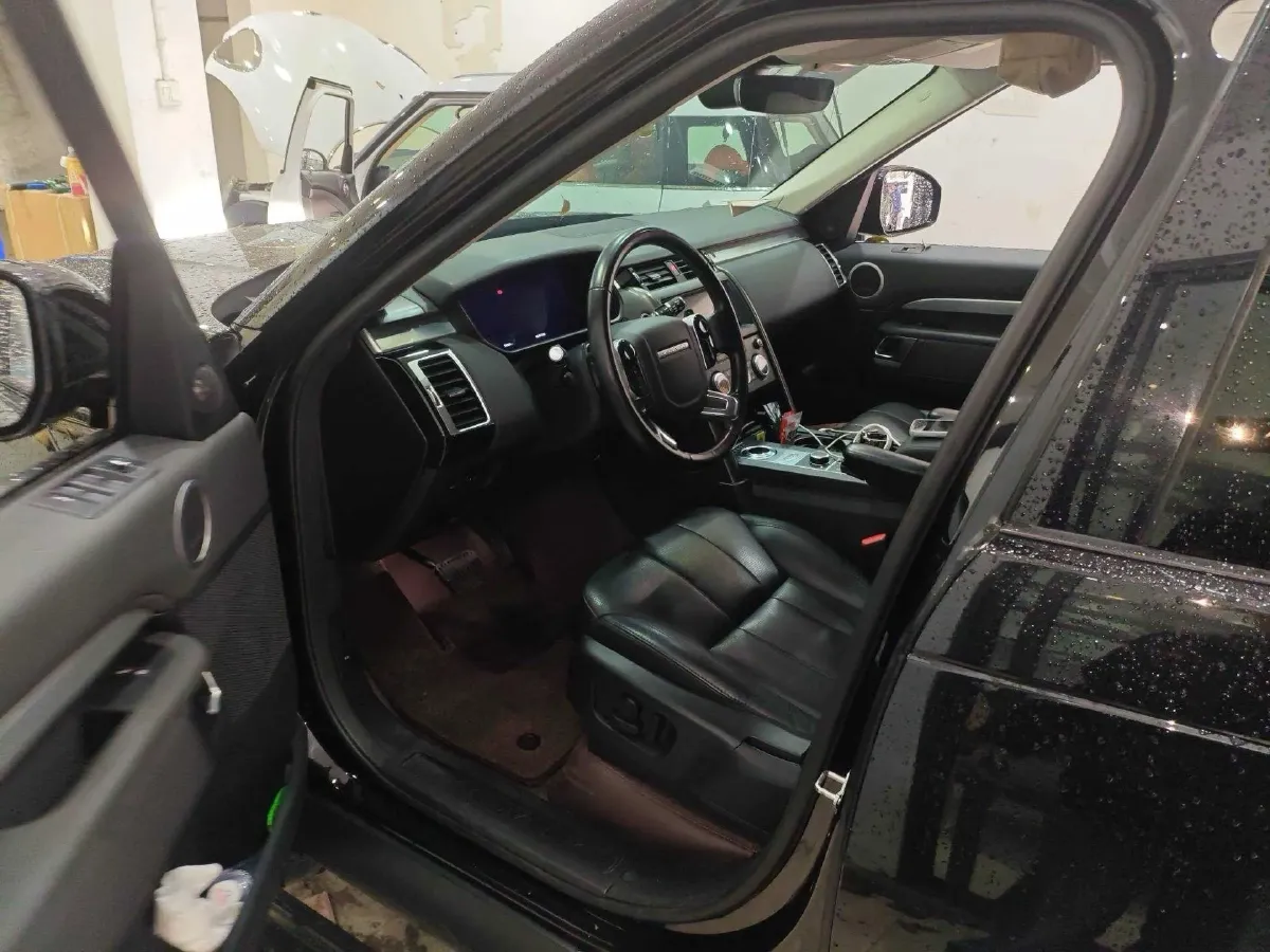 2020 Land Rover Discovery 3.0T 340HP V6 8AT,autocango,china used car exporter,china ev exporter,chinese used car exporter,chinese used ev exporter