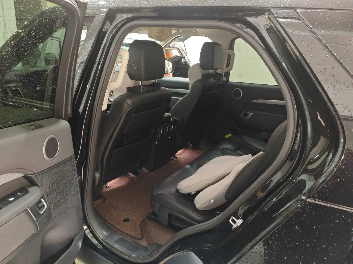 2020 Land Rover Discovery 3.0T 340HP V6 8AT,autocango,china used car exporter,china ev exporter,chinese used car exporter,chinese used ev exporter