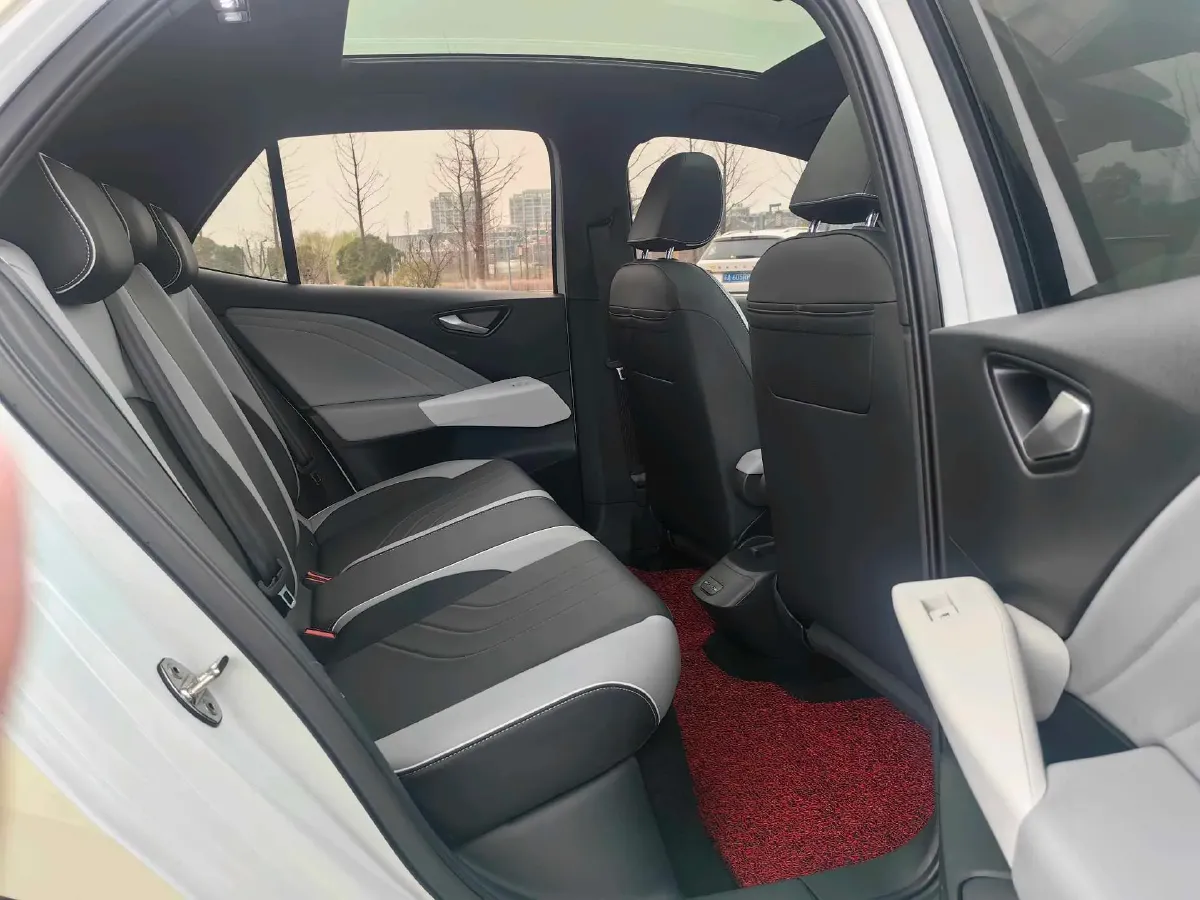 2025 Volkswagen ID.3 BEV 52.8KWH,autocango,china used car exporter,china ev exporter,chinese used car exporter,chinese used ev exporter