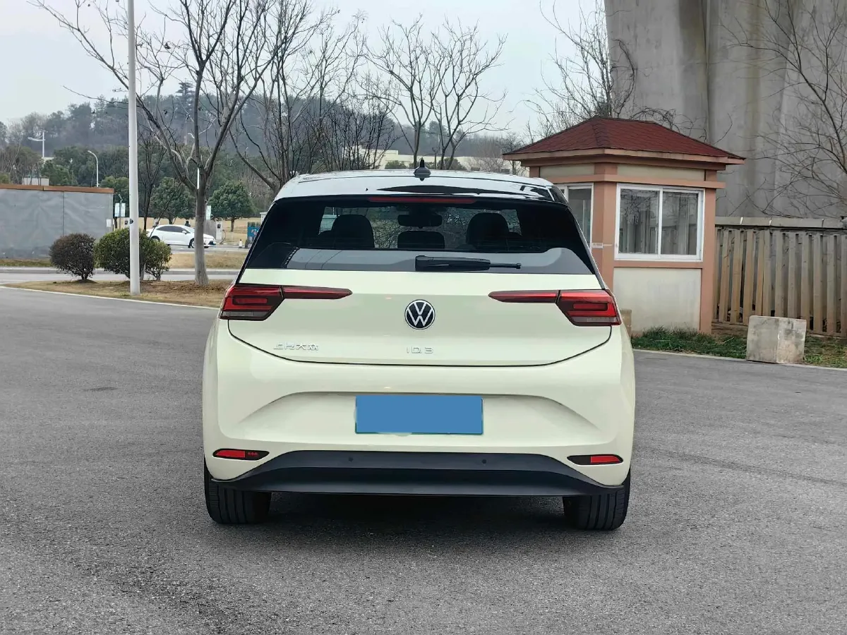 2025 Volkswagen ID.3 BEV 52.8KWH,autocango,china used car exporter,china ev exporter,chinese used car exporter,chinese used ev exporter