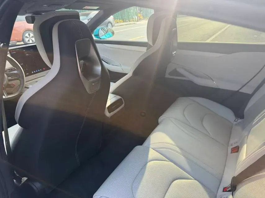 2024 MI SU7 BEV 94.3KWH,autocango,china used car exporter,china ev exporter,chinese used car exporter,chinese used ev exporter