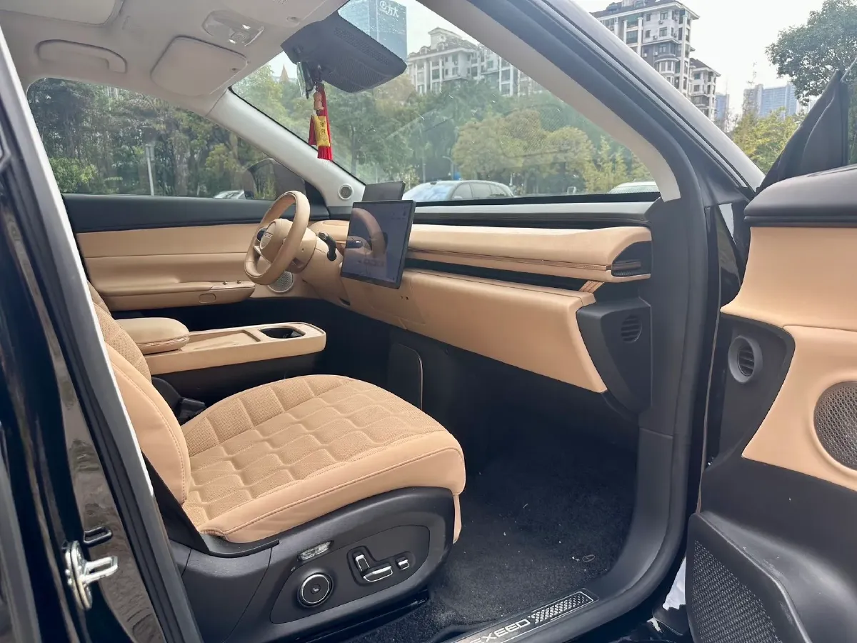 2024 Exceed Sterra ET REEV 156HP REEV 32KWH,autocango,china used car exporter,china ev exporter,chinese used car exporter,chinese used ev exporter