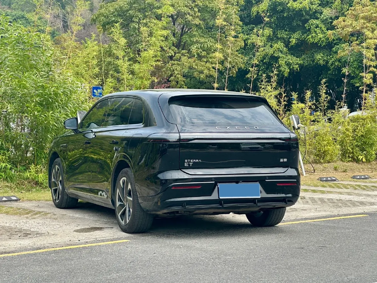 2024 Exceed Sterra ET REEV 156HP REEV 32KWH,autocango,china used car exporter,china ev exporter,chinese used car exporter,chinese used ev exporter