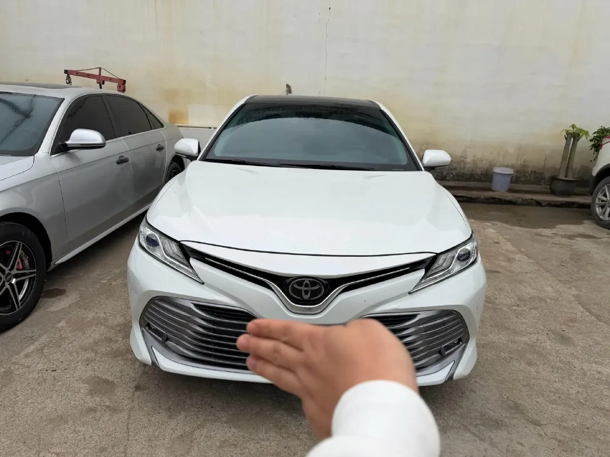 2019 Toyota Camry 2.5L 209HP L4 8AT,autocango,china used car exporter,china ev exporter,chinese used car exporter,chinese used ev exporter
