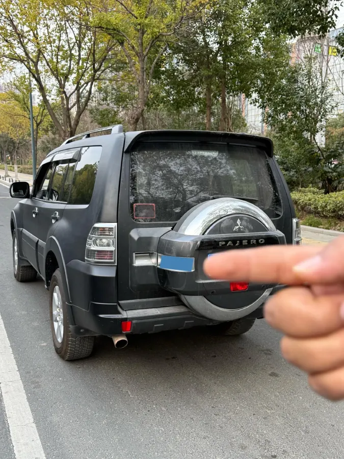 2016 Mitsubishi Pajero 3.0L 174HP V6 5AT,autocango,china used car exporter,china ev exporter,chinese used car exporter,chinese used ev exporter