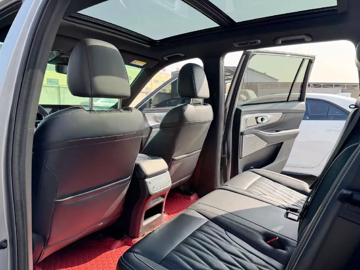 2022 GAC Trumpchi GS8 2.0T 252HP L4 8AT,autocango,china used car exporter,china ev exporter,chinese used car exporter,chinese used ev exporter