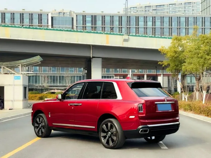 2018 Rolls-Royce Cullinan 6.7T 571HP V12 8AT,autocango,china used car exporter,china ev exporter,chinese used car exporter,chinese used ev exporter
