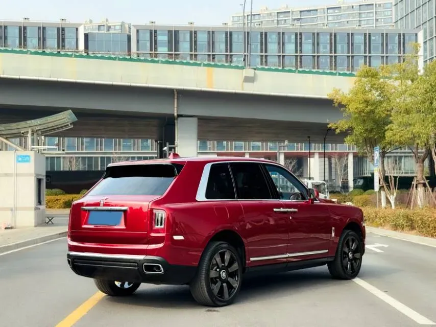 2018 Rolls-Royce Cullinan 6.7T 571HP V12 8AT,autocango,china used car exporter,china ev exporter,chinese used car exporter,chinese used ev exporter