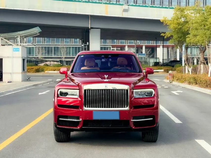 2018 Rolls-Royce Cullinan 6.7T 571HP V12 8AT,autocango,china used car exporter,china ev exporter,chinese used car exporter,chinese used ev exporter