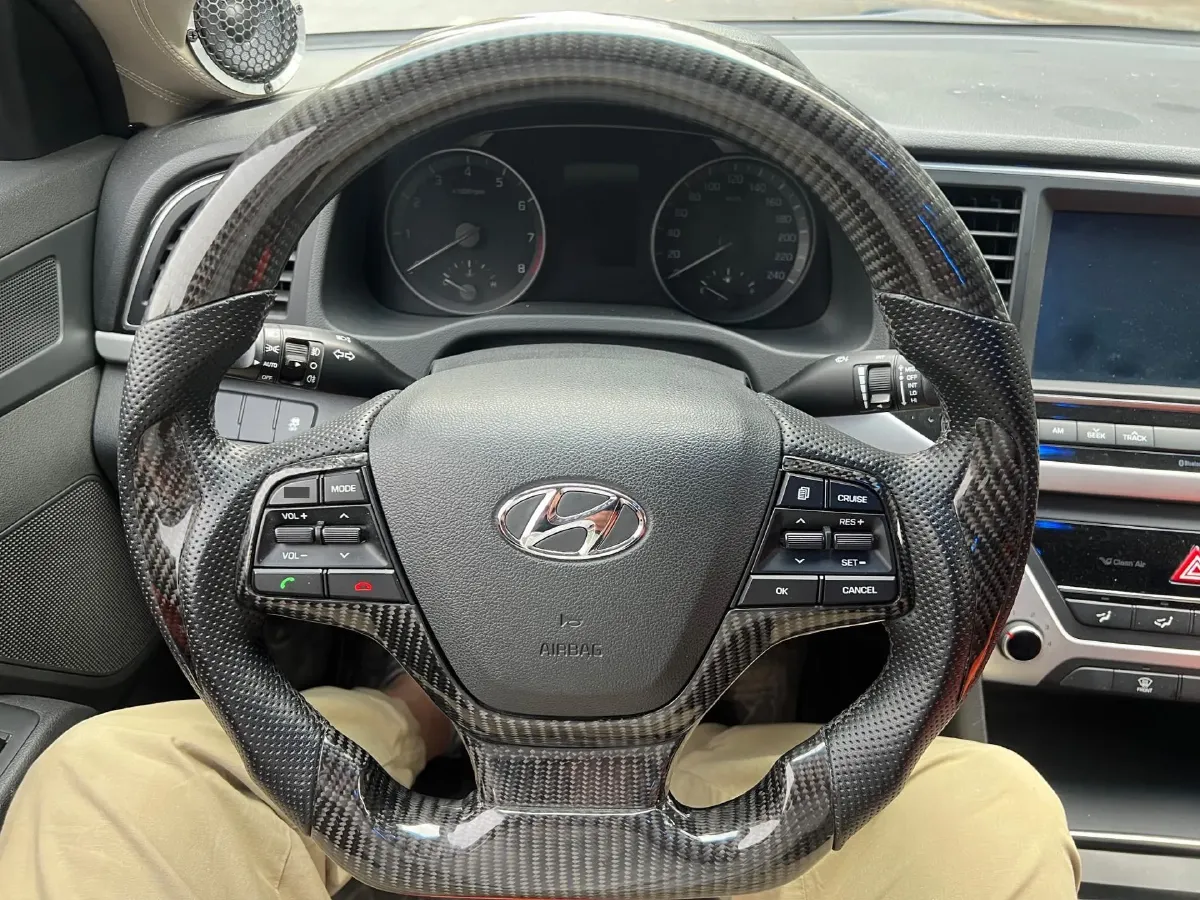 2016 Hyundai Elantra 1.6L 130HP L4 6AT,autocango,china used car exporter,china ev exporter,chinese used car exporter,chinese used ev exporter