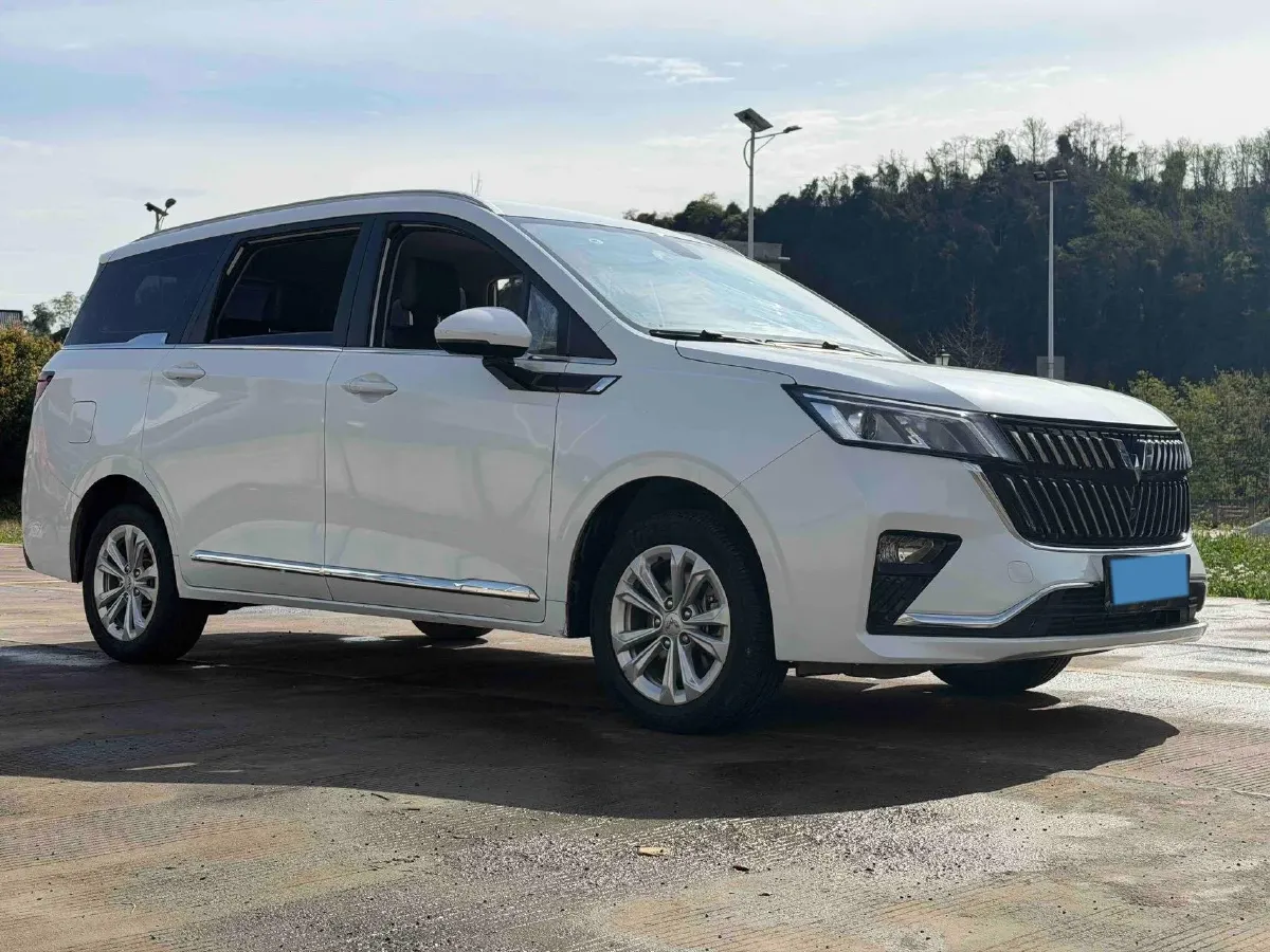 2022 WuLing KaiJie 1.5T 147HP L4 CVT,autocango,china used car exporter,china ev exporter,chinese used car exporter,chinese used ev exporter