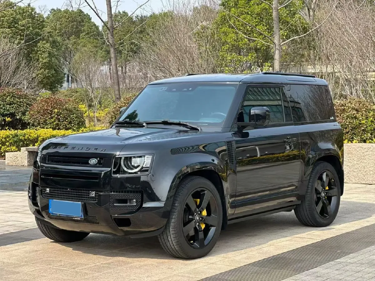 2024 Land Rover Defender 3.0T 400HP L6 8AT,autocango,china used car exporter,china ev exporter,chinese used car exporter,chinese used ev exporter