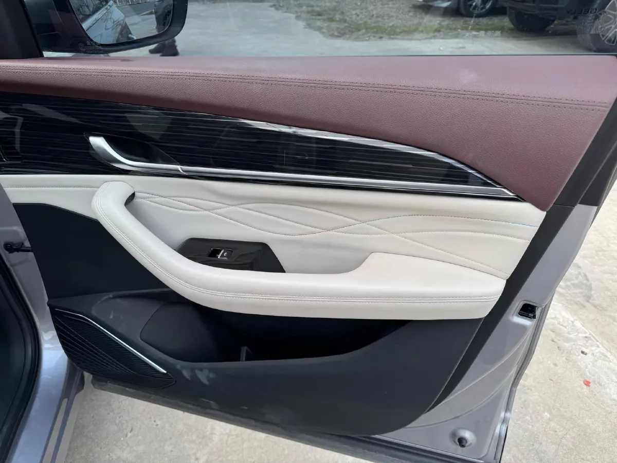 2021 Geely Monjaro 2.0T 218HP L4 7DCT,autocango,china used car exporter,china ev exporter,chinese used car exporter,chinese used ev exporter