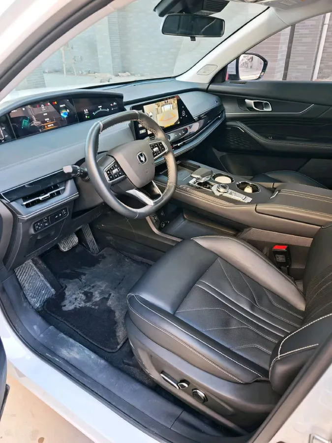 2024 ChangAn UNI-K 2.0T 233HP L4 8AT,autocango,china used car exporter,china ev exporter,chinese used car exporter,chinese used ev exporter