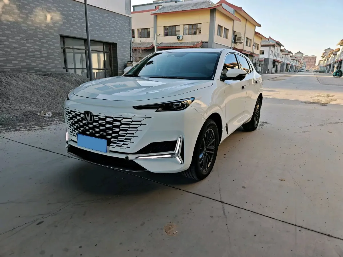 2024 ChangAn UNI-K 2.0T 233HP L4 8AT,autocango,china used car exporter,china ev exporter,chinese used car exporter,chinese used ev exporter