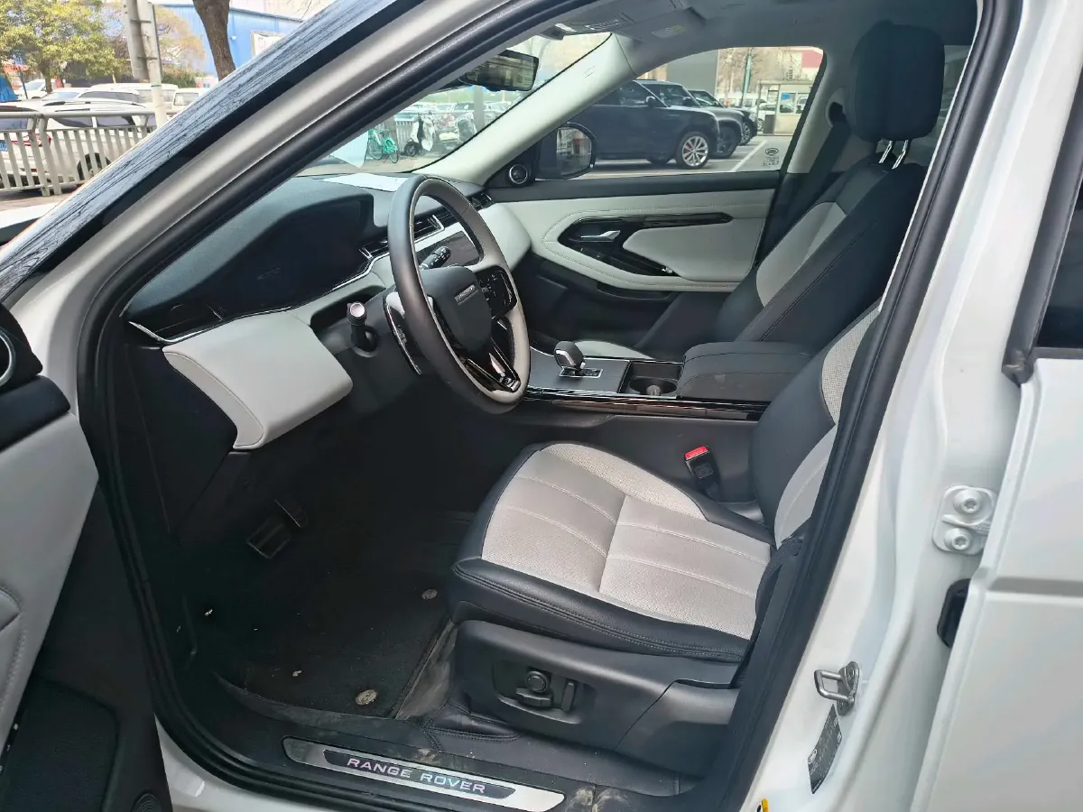 2024 Land Rover Range Rover Evoque 2.0T 249HP L4 9AT,autocango,china used car exporter,china ev exporter,chinese used car exporter,chinese used ev exporter