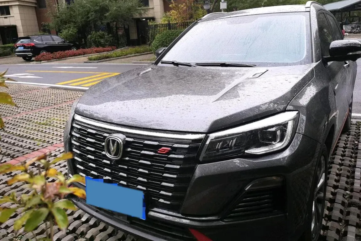 2023 ChangAn CS75 1.5T 188HP L4 7DCT,autocango,china used car exporter,china ev exporter,chinese used car exporter,chinese used ev exporter