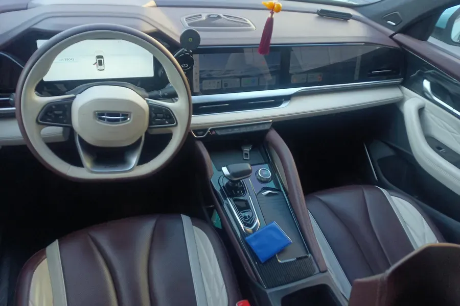 2021 Geely Monjaro 2.0T 238HP L4 8AT,autocango,china used car exporter,china ev exporter,chinese used car exporter,chinese used ev exporter