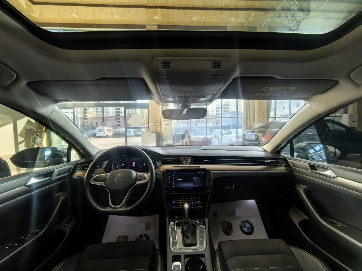 2020 Volkswagen Magotan 2.0T 186HP L4 7DCT,autocango,china used car exporter,china ev exporter,chinese used car exporter,chinese used ev exporter