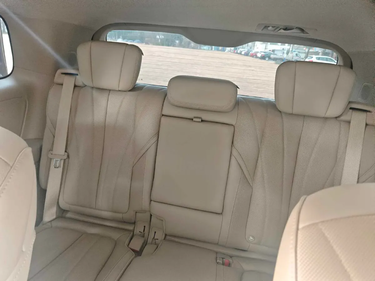 2023 Buick Century 2.0T 237HP L4 9AT,autocango,china used car exporter,china ev exporter,chinese used car exporter,chinese used ev exporter