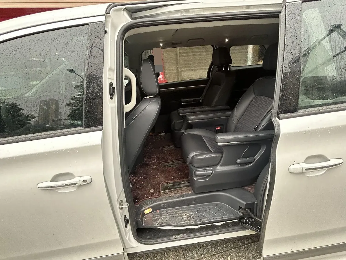 2023 GAC Trumpchi M8 2.0T 252HP L4 8AT,autocango,china used car exporter,china ev exporter,chinese used car exporter,chinese used ev exporter