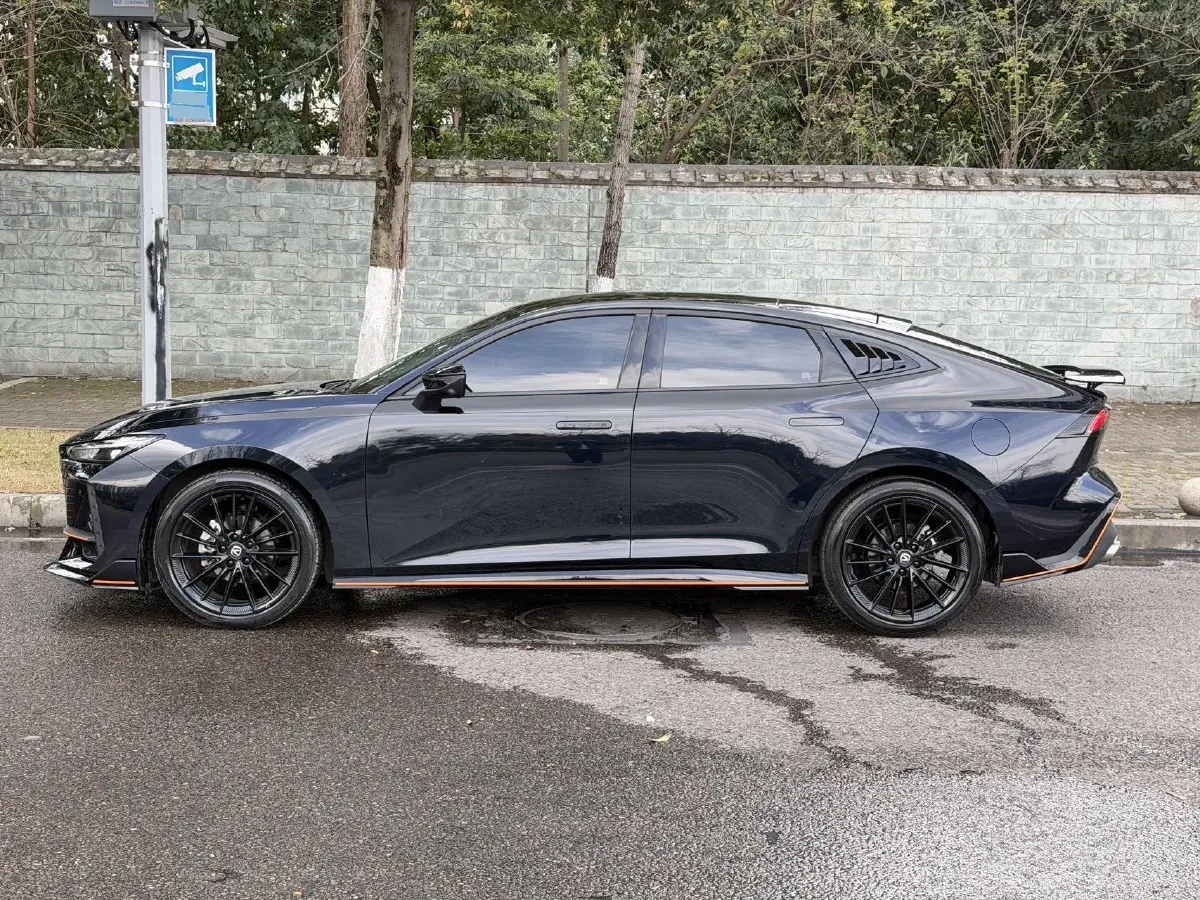 2022 ChangAn UNI-V 1.5T 188HP L4 7DCT,autocango,china used car exporter,china ev exporter,chinese used car exporter,chinese used ev exporter