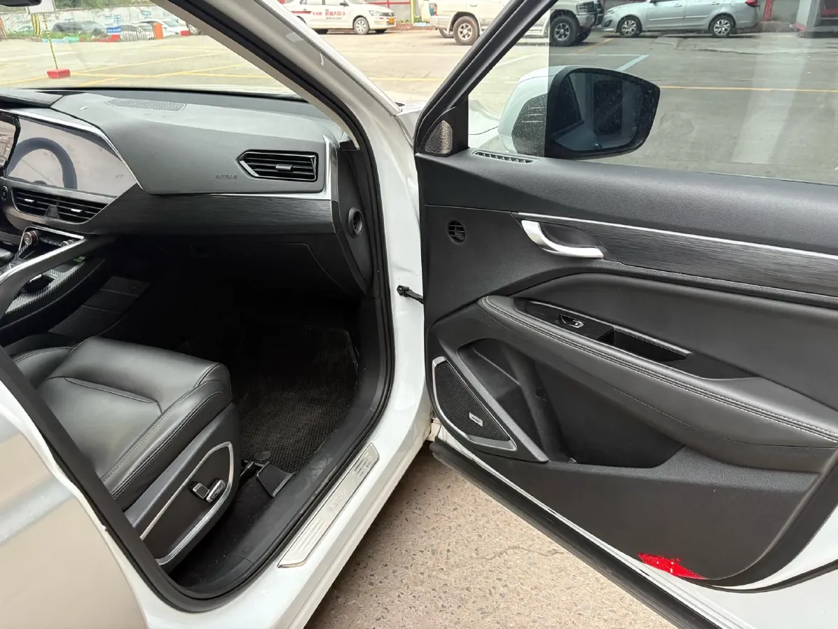 2019 Geely Tugella 2.0T 238HP L4 8AT,autocango,china used car exporter,china ev exporter,chinese used car exporter,chinese used ev exporter