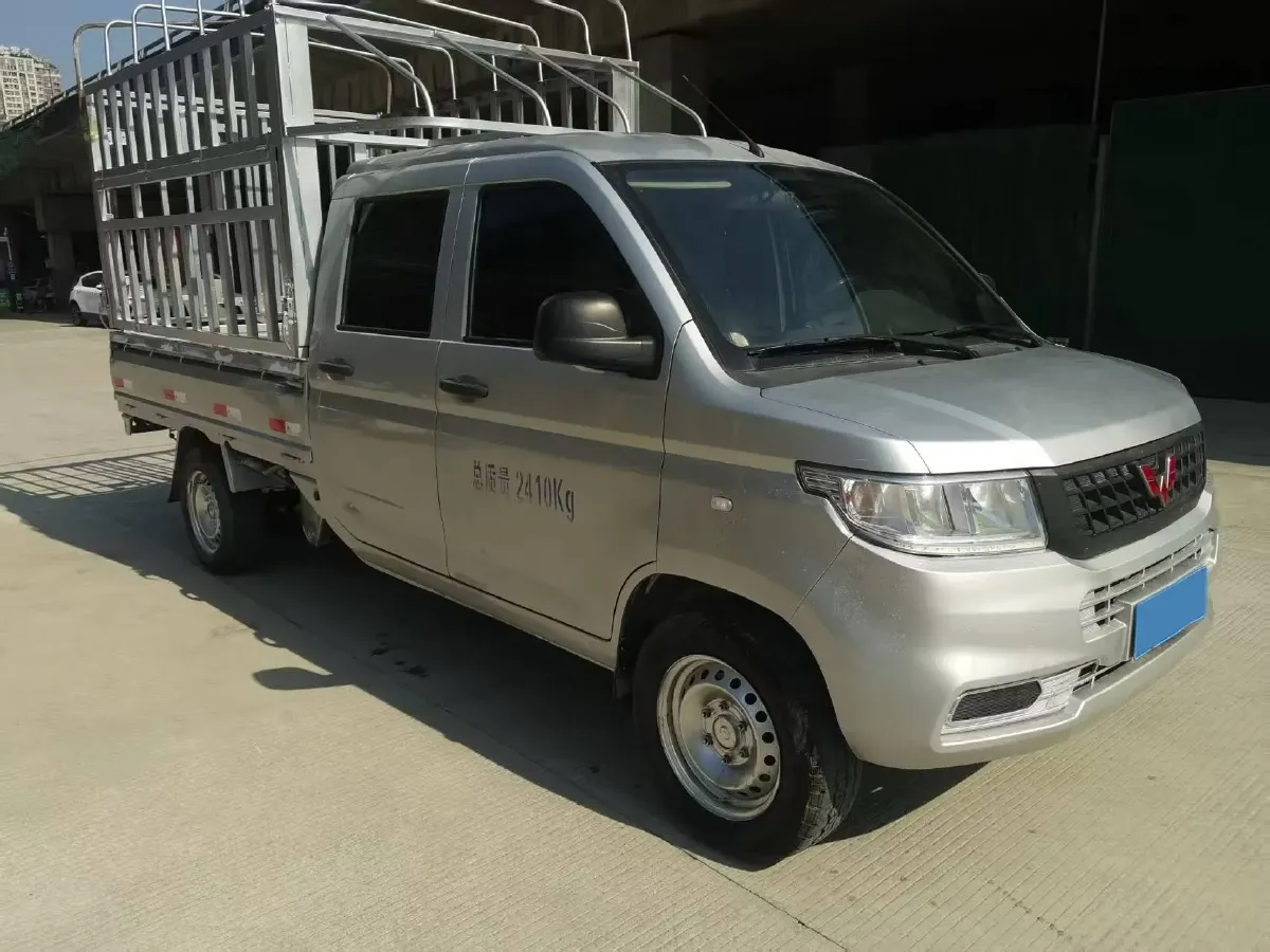2019 WuLing RongGuang New Truck 1.5L 107HP L4 5MT,autocango,china used car exporter,china ev exporter,chinese used car exporter,chinese used ev exporter
