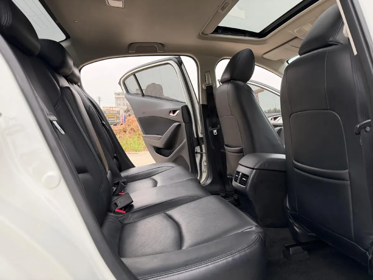 2017 Mazda 3 Axela 1.5L 117HP L4 6AT,autocango,china used car exporter,china ev exporter,chinese used car exporter,chinese used ev exporter