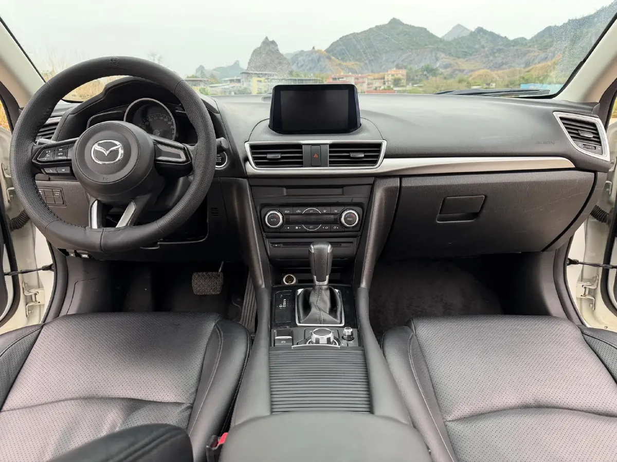 2017 Mazda 3 Axela 1.5L 117HP L4 6AT,autocango,china used car exporter,china ev exporter,chinese used car exporter,chinese used ev exporter