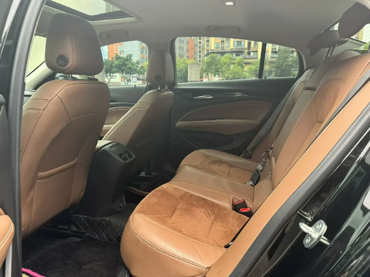 2022 Buick Regal 2.0T 237HP L4 9AT,autocango,china used car exporter,china ev exporter,chinese used car exporter,chinese used ev exporter