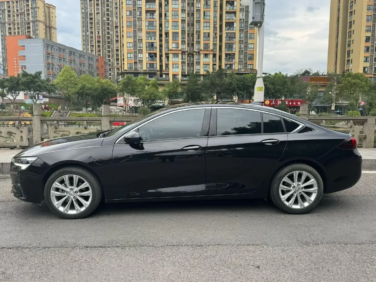 2022 Buick Regal 2.0T 237HP L4 9AT,autocango,china used car exporter,china ev exporter,chinese used car exporter,chinese used ev exporter