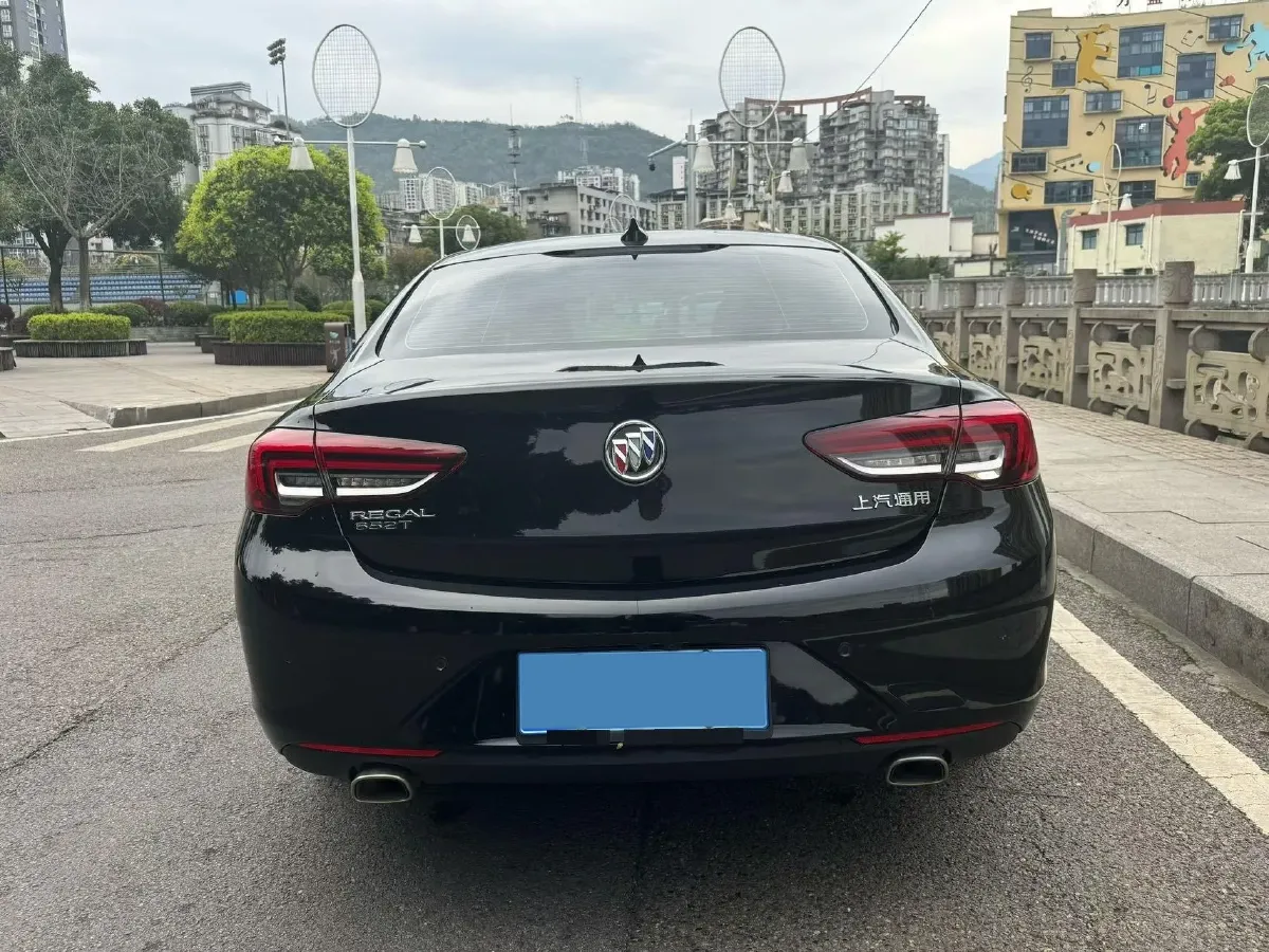 2022 Buick Regal 2.0T 237HP L4 9AT,autocango,china used car exporter,china ev exporter,chinese used car exporter,chinese used ev exporter