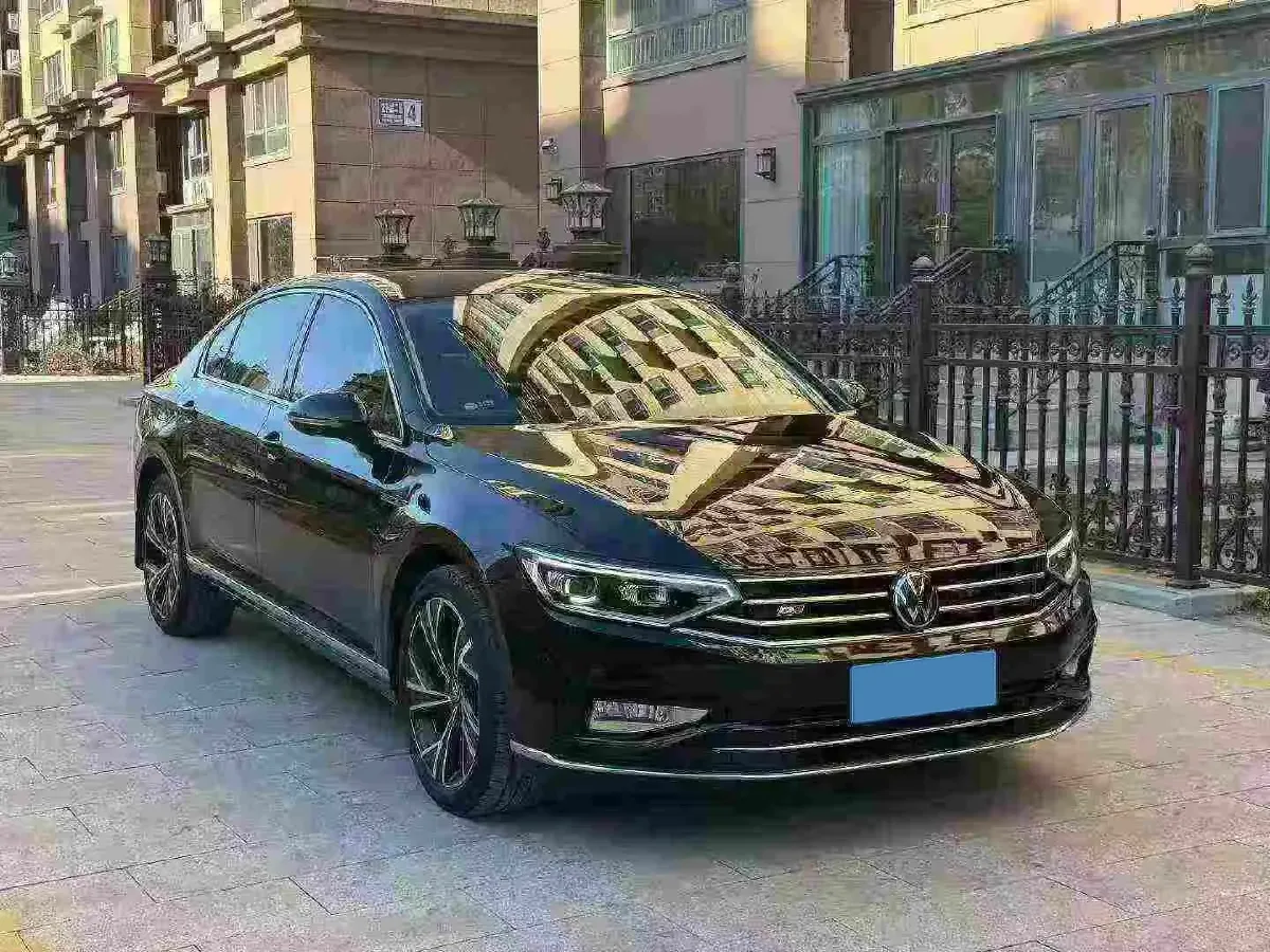 2020 Volkswagen Magotan 2.0T 186HP L4 7DCT,autocango,china used car exporter,china ev exporter,chinese used car exporter,chinese used ev exporter