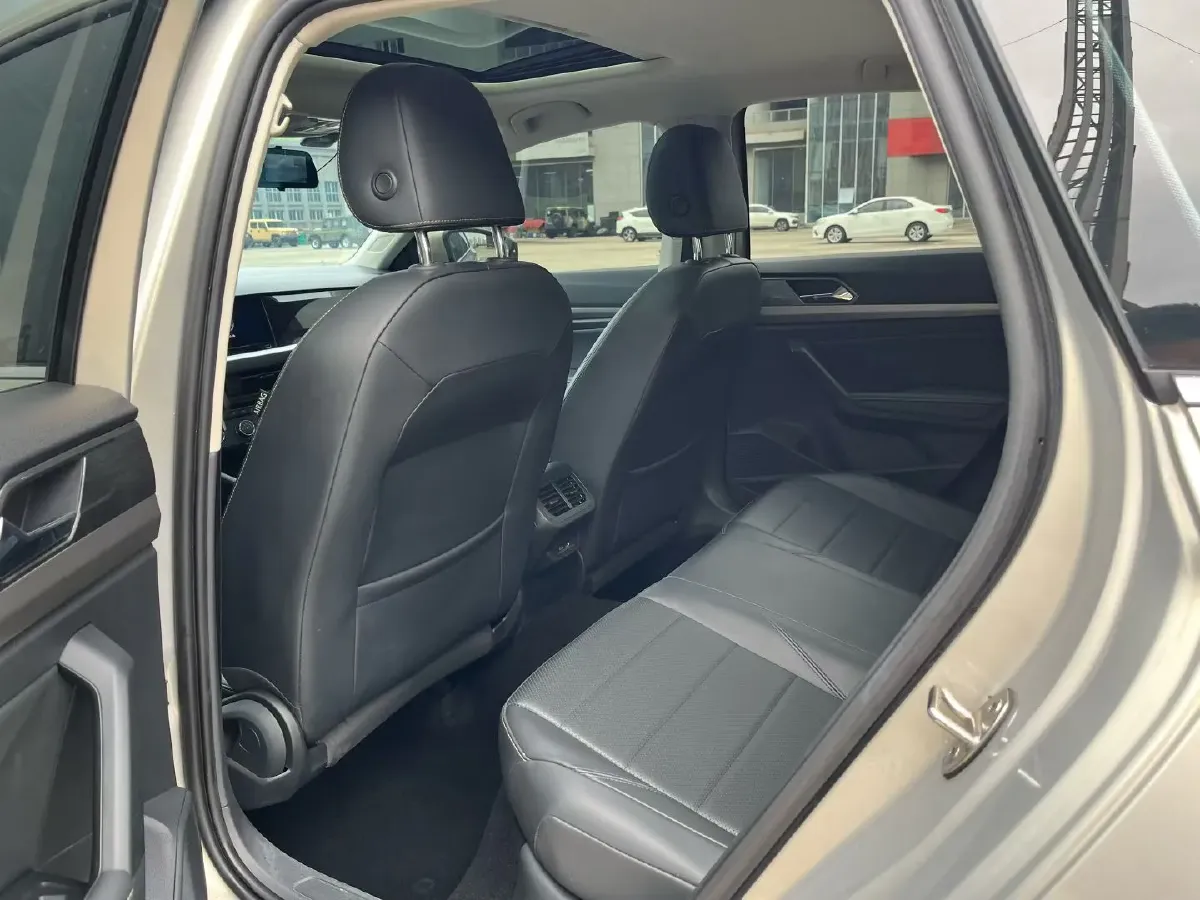 2021 Volkswagen Lavida 1.5L 113HP L4 6AT,autocango,china used car exporter,china ev exporter,chinese used car exporter,chinese used ev exporter