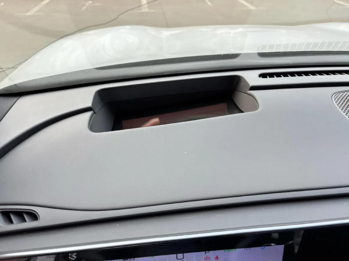 2025 LanDian E5 PLUS 1.5L 95HP L4 E-CVT PHEV,autocango,china used car exporter,china ev exporter,chinese used car exporter,chinese used ev exporter