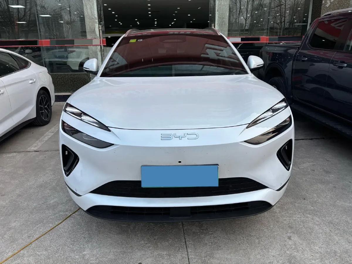 2025 LanDian E5 PLUS 1.5L 95HP L4 E-CVT PHEV,autocango,china used car exporter,china ev exporter,chinese used car exporter,chinese used ev exporter