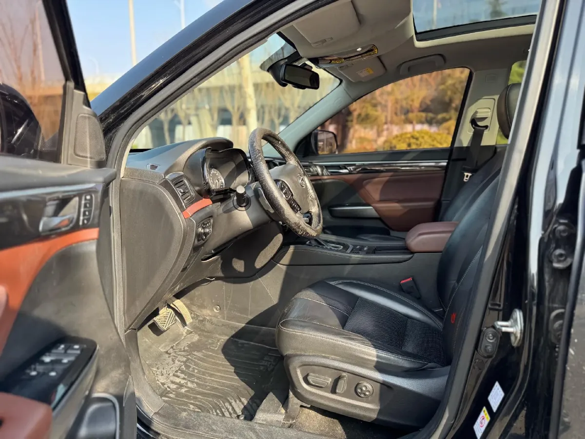 2019 GAC Trumpchi GS8 2.0T 252HP L4 6AT,autocango,china used car exporter,china ev exporter,chinese used car exporter,chinese used ev exporter