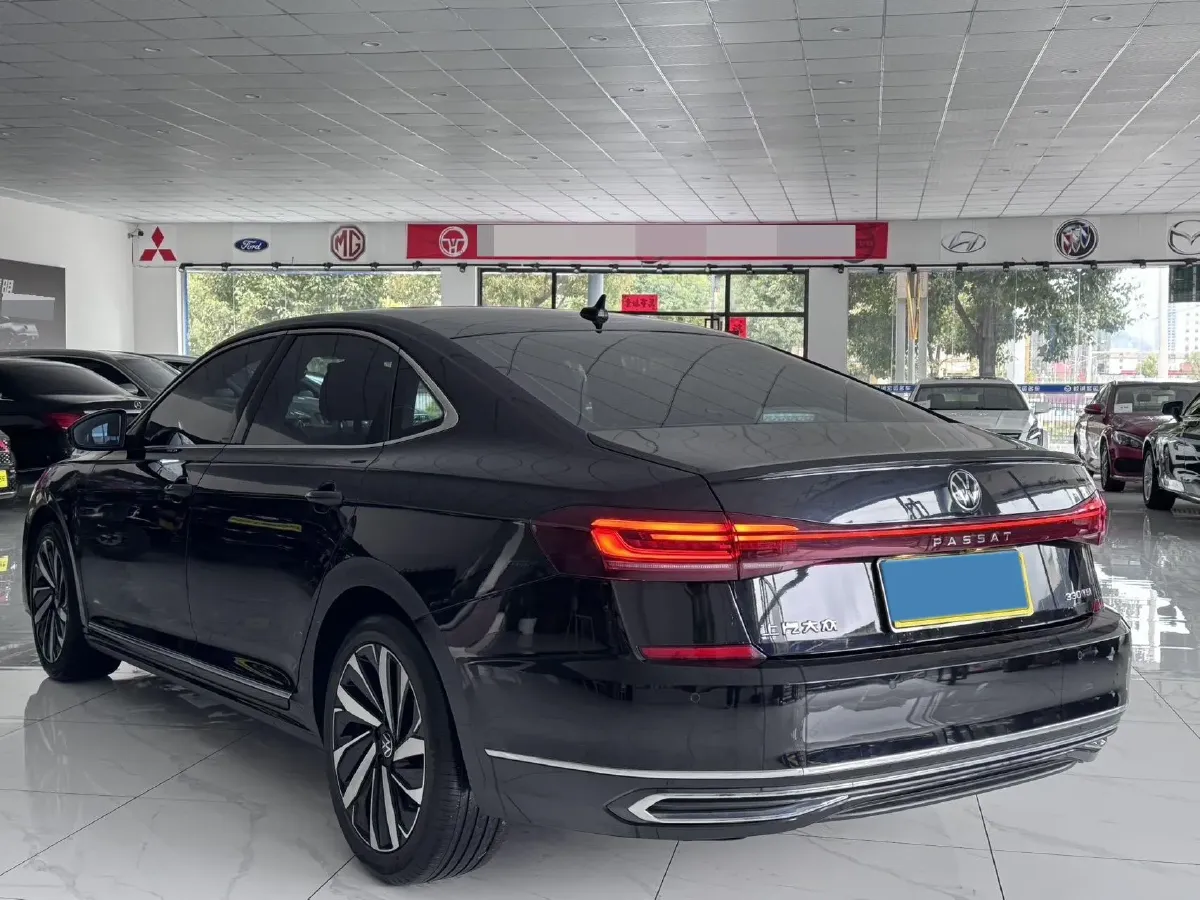 2021 Volkswagen Passat 2.0T 186HP L4 7DCT,autocango,china used car exporter,china ev exporter,chinese used car exporter,chinese used ev exporter