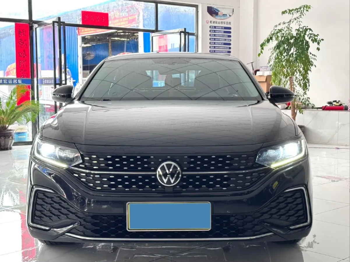 2021 Volkswagen Passat 2.0T 186HP L4 7DCT,autocango,china used car exporter,china ev exporter,chinese used car exporter,chinese used ev exporter