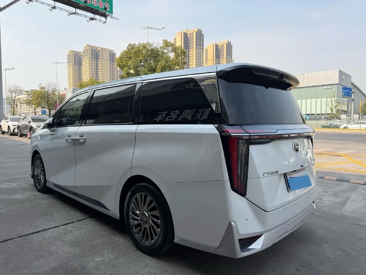 2023 GAC Trumpchi M8 2.0T 190HP L4 E-CVT Hybrid,autocango,china used car exporter,china ev exporter,chinese used car exporter,chinese used ev exporter